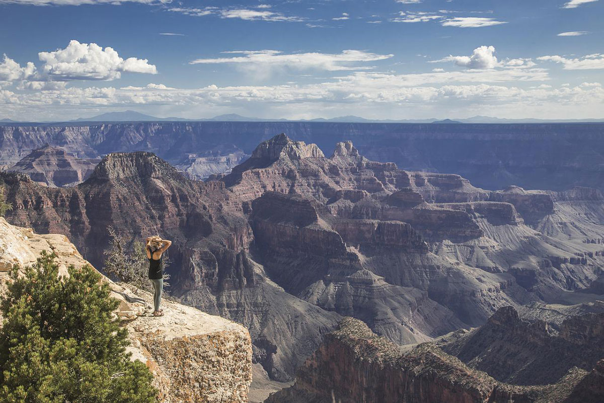 woman at grand canyon